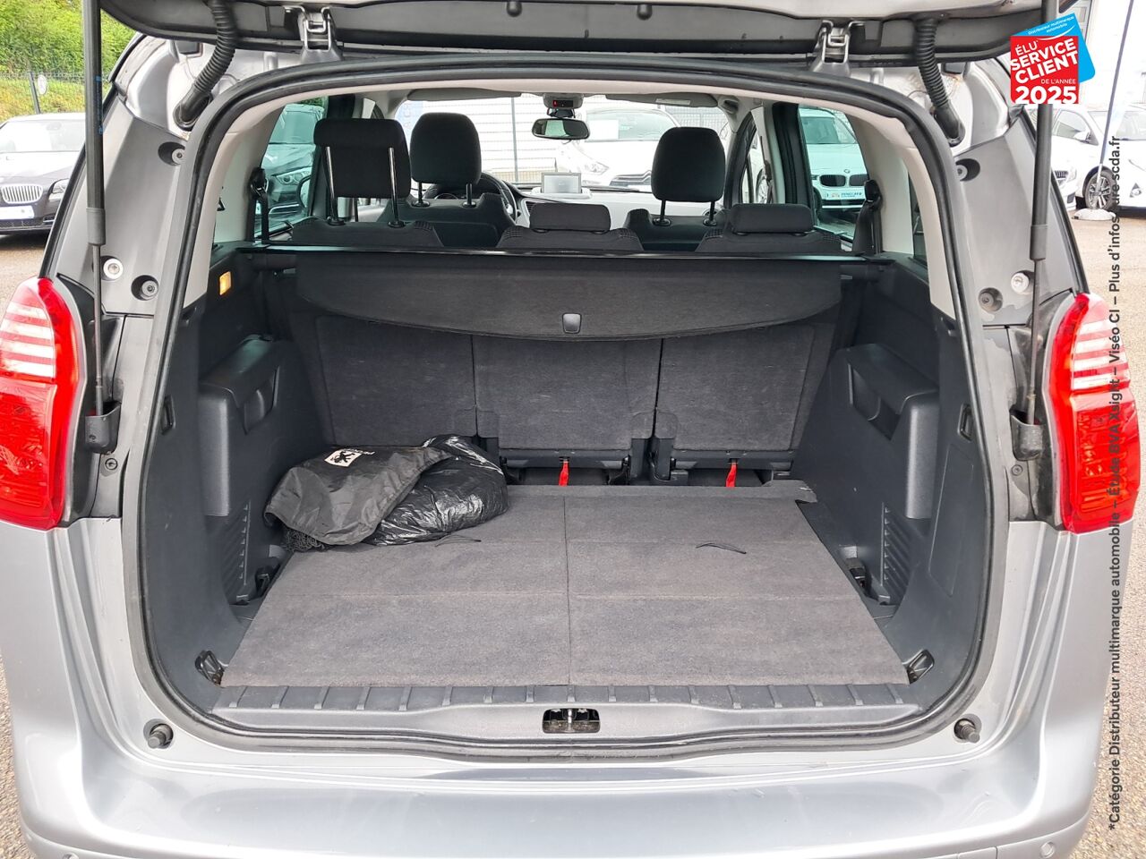 Véhicule d'occasion PEUGEOT 5008 2.0 BLUEHDI 150CH ALLURE S/S 7PL chez Primocar