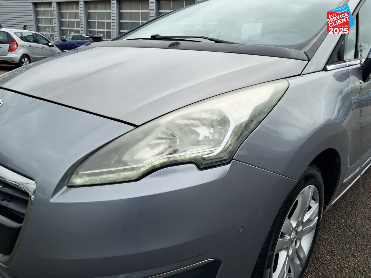 Véhicule d'occasion PEUGEOT 5008 2.0 BLUEHDI 150CH ALLURE S/S 7PL chez Primocar