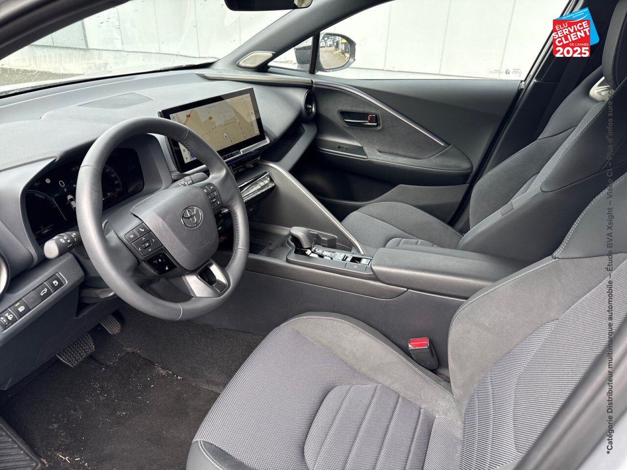 Véhicule d'occasion TOYOTA C-HR 2.0 200CH COLLECTION NG23 SIEGES CHAUF VOLANT CHAUF GPS CAMERA chez Toyota Longwy