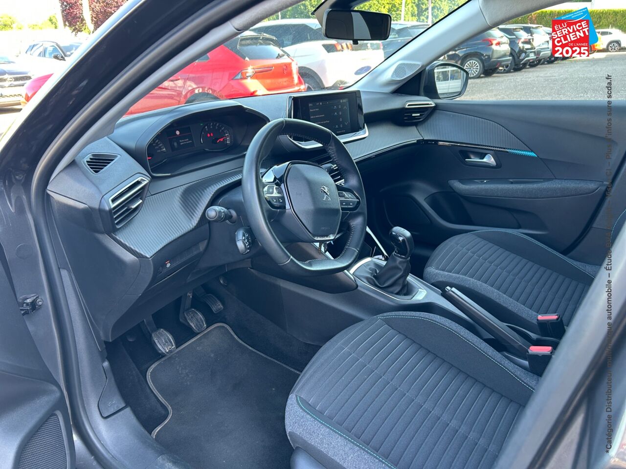 Véhicule d'occasion PEUGEOT 208 1.2 PURETECH 75CH SS STYLE chez Opel Saint-Dizier