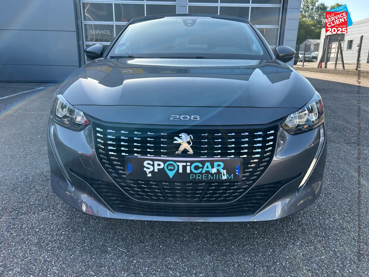 Véhicule d'occasion PEUGEOT 208 1.2 PURETECH 75CH SS STYLE chez Opel Saint-Dizier