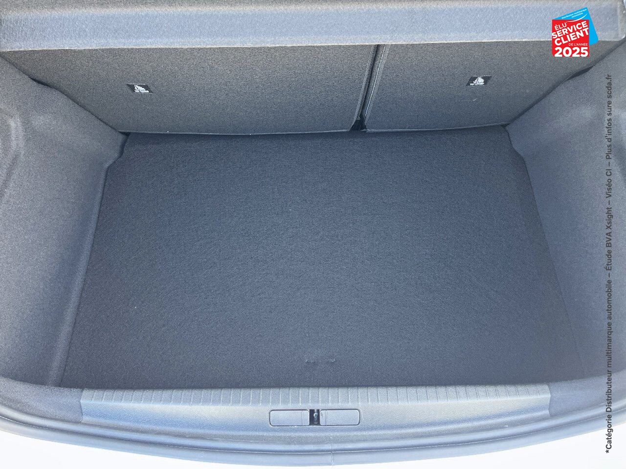 Véhicule d'occasion PEUGEOT 208 1.2 100CH SS ALLURE chez Nissan Strasbourg