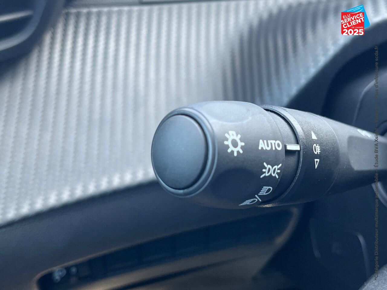 Véhicule d'occasion PEUGEOT 208 1.2 100CH SS ALLURE chez Nissan Strasbourg