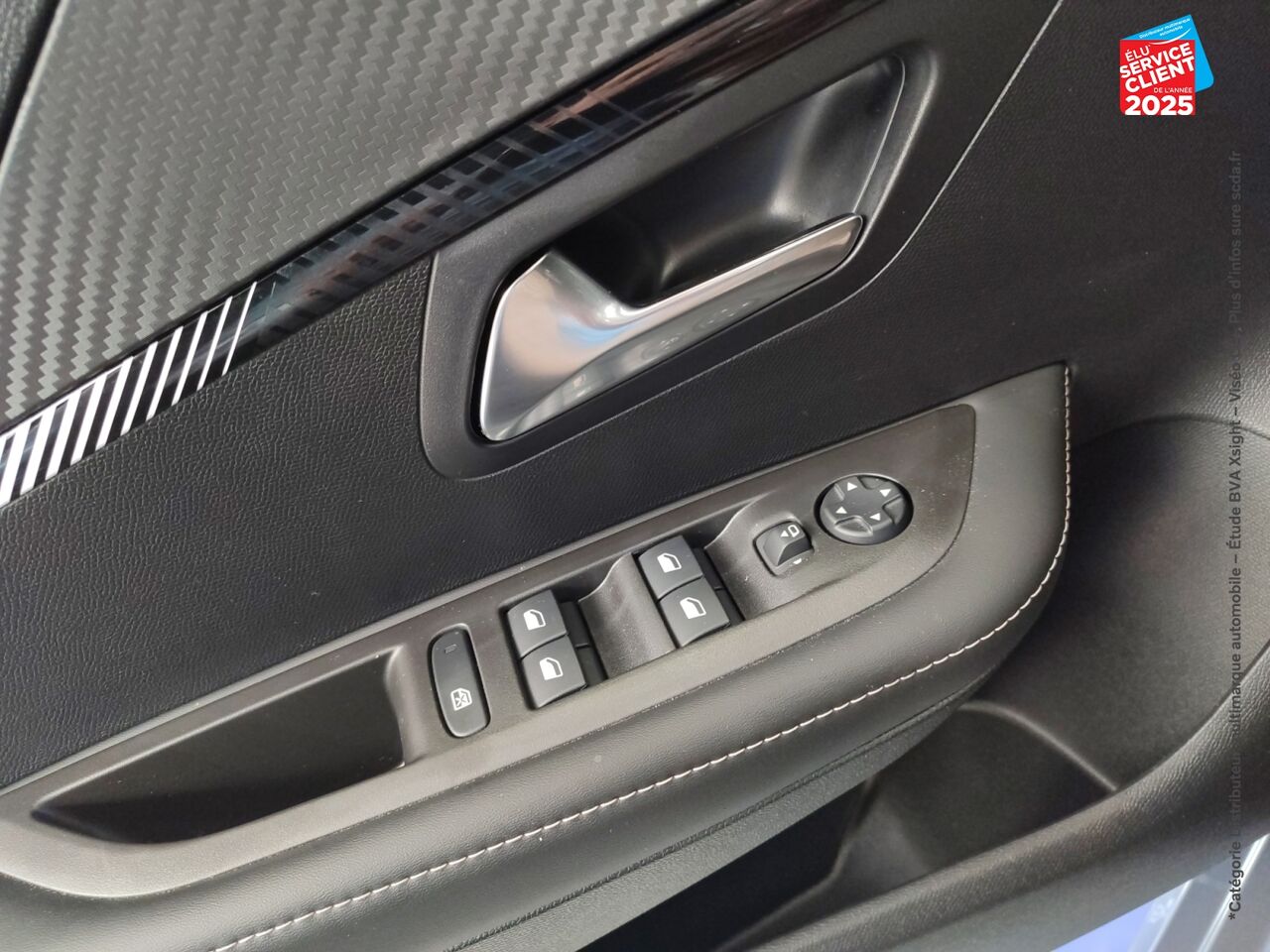 Véhicule d'occasion PEUGEOT 208 1.2 PURETECH 100CH SS ALLURE chez Peugeot Hirson