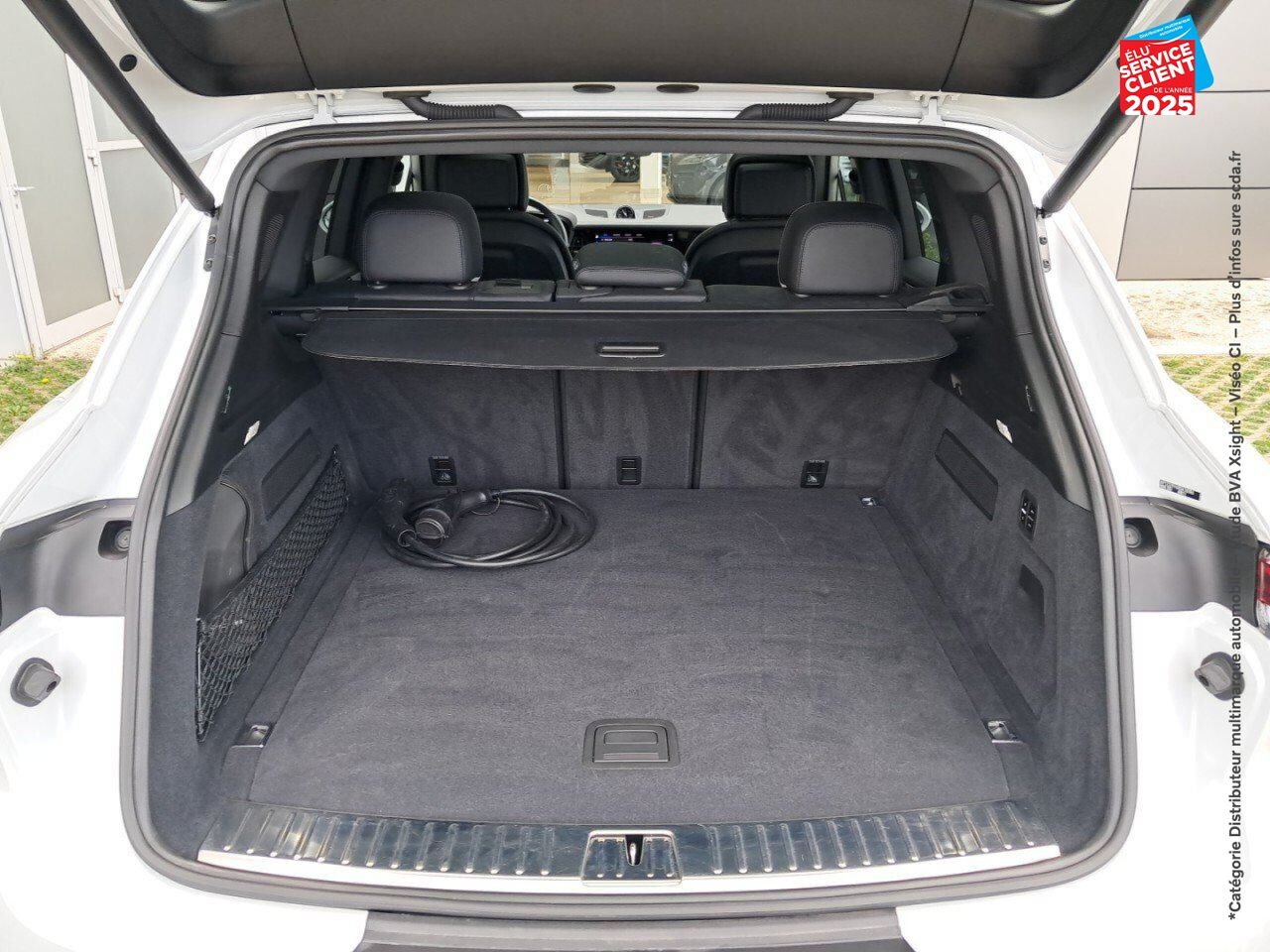 Véhicule d'occasion PORSCHE CAYENNE 3.0 V6 470CH E-HYBRID TOUVRANT SIEGES CUIR GPS CAMERA CARPLAY BOSE HUD chez BMW Dole