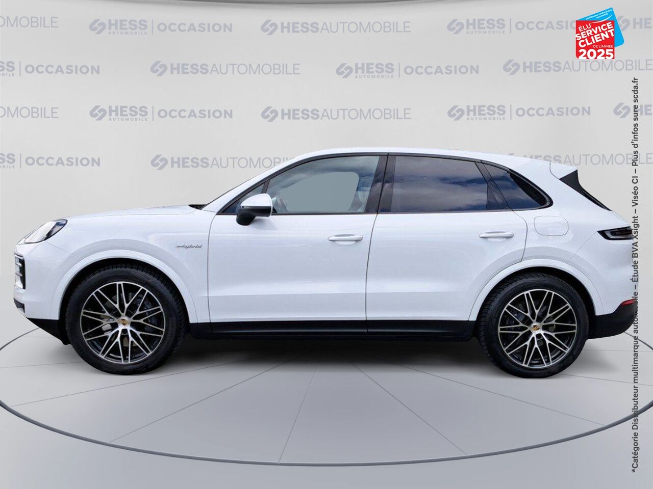 Véhicule d'occasion PORSCHE CAYENNE 3.0 V6 470CH E-HYBRID TOUVRANT SIEGES CUIR GPS CAMERA CARPLAY BOSE HUD chez BMW Dole