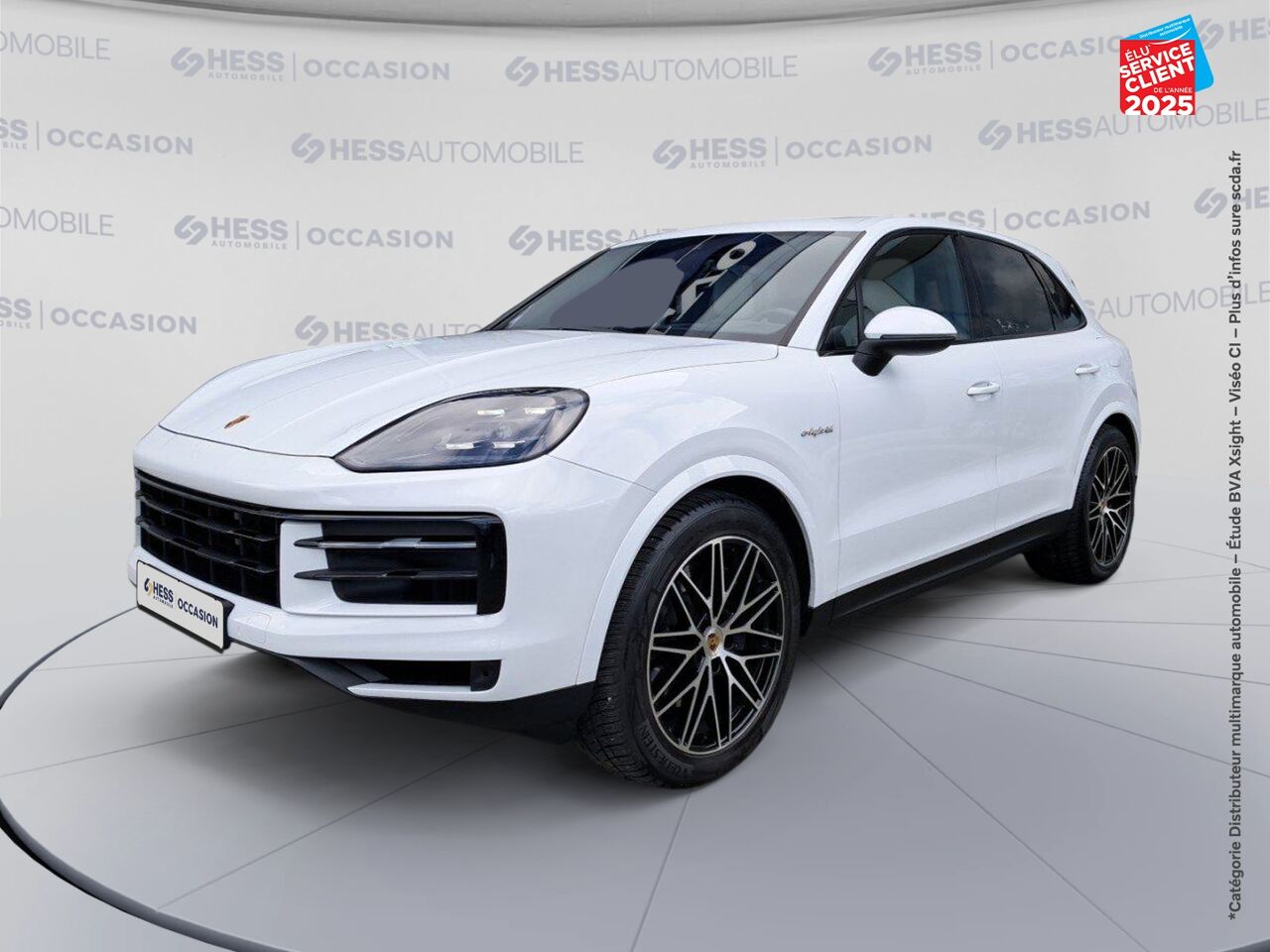 Véhicule d'occasion PORSCHE CAYENNE 3.0 V6 470CH E-HYBRID TOUVRANT SIEGES CUIR GPS CAMERA CARPLAY BOSE HUD chez BMW Dole