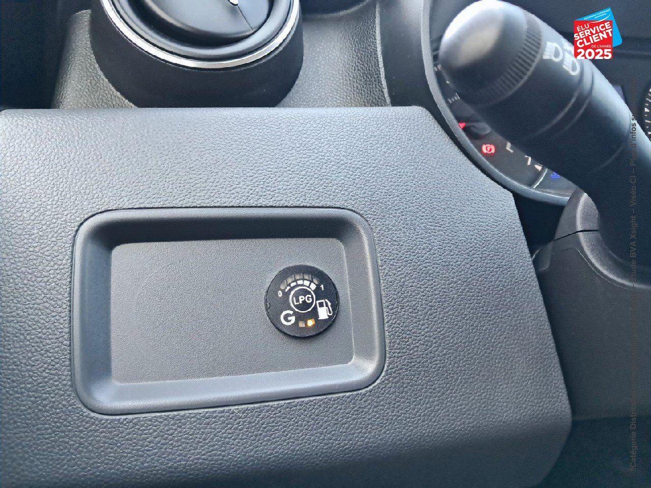 Véhicule d'occasion DACIA DUSTER 1.0 ECO-G 100CH ESSENTIEL 4X2 chez Renault Saint-Louis