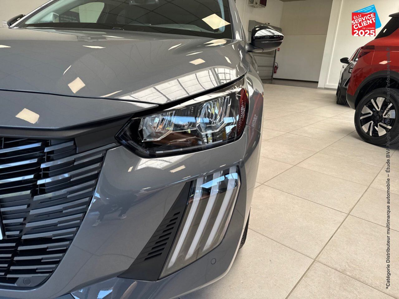 Véhicule d'occasion PEUGEOT 208 1.2 HYBRID 100CH ALLURE E-DCS6 chez Nissan Strasbourg