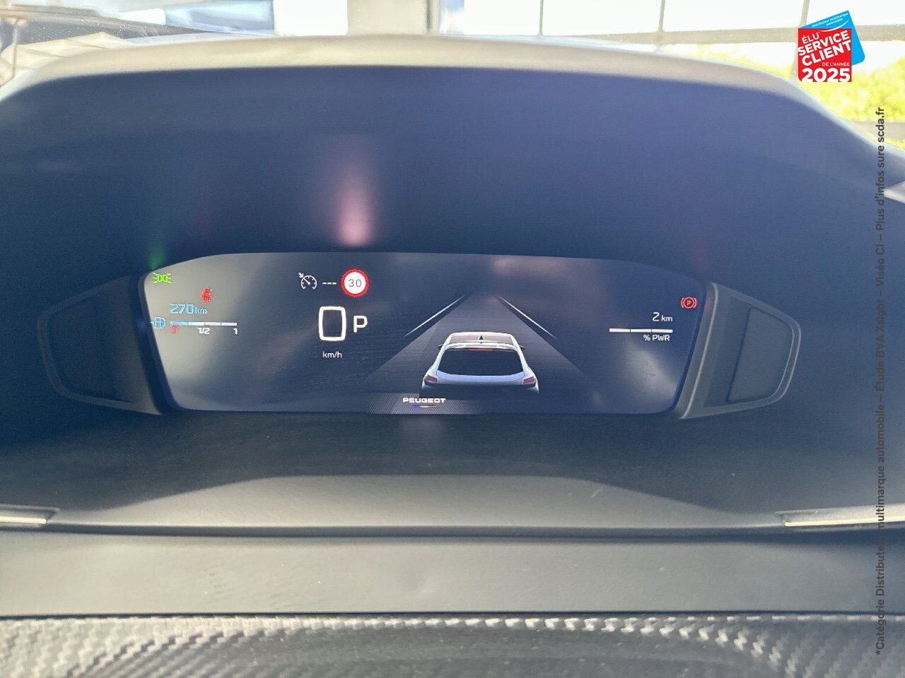 Véhicule d'occasion PEUGEOT 208 1.2 HYBRID 100CH ALLURE E-DCS6 chez Nissan Strasbourg