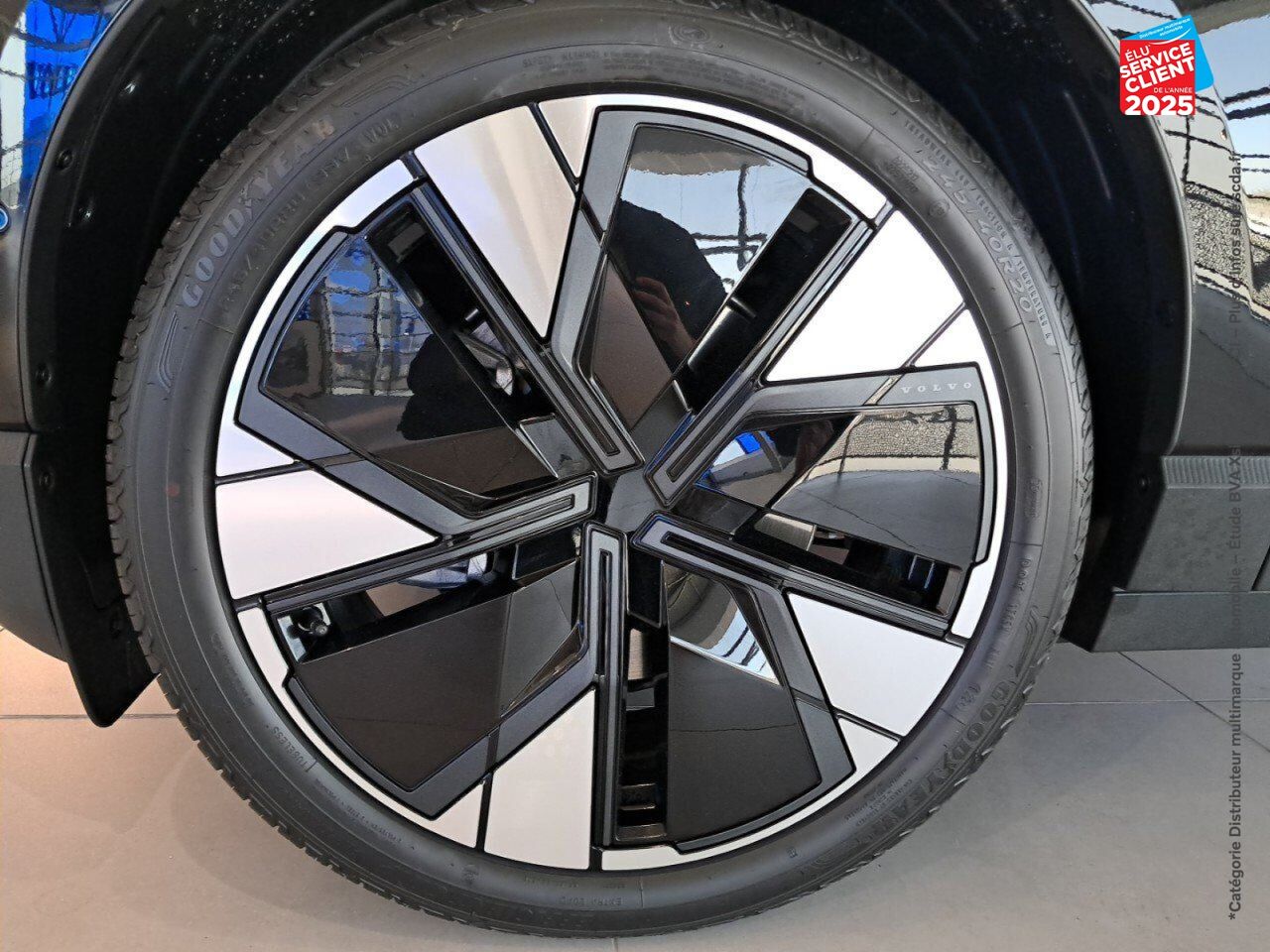 Véhicule d'occasion VOLVO EX30 SINGLE EXTENDED RANGE 272CH ULTRA chez Volvo Reims