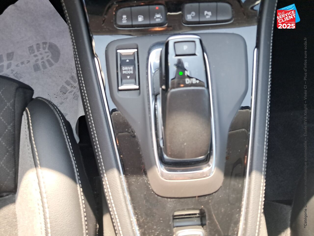 Véhicule d'occasion OPEL GRANDLAND X HYBRID 225CH ELEGANCE BUSINESS chez Toyota Thionville