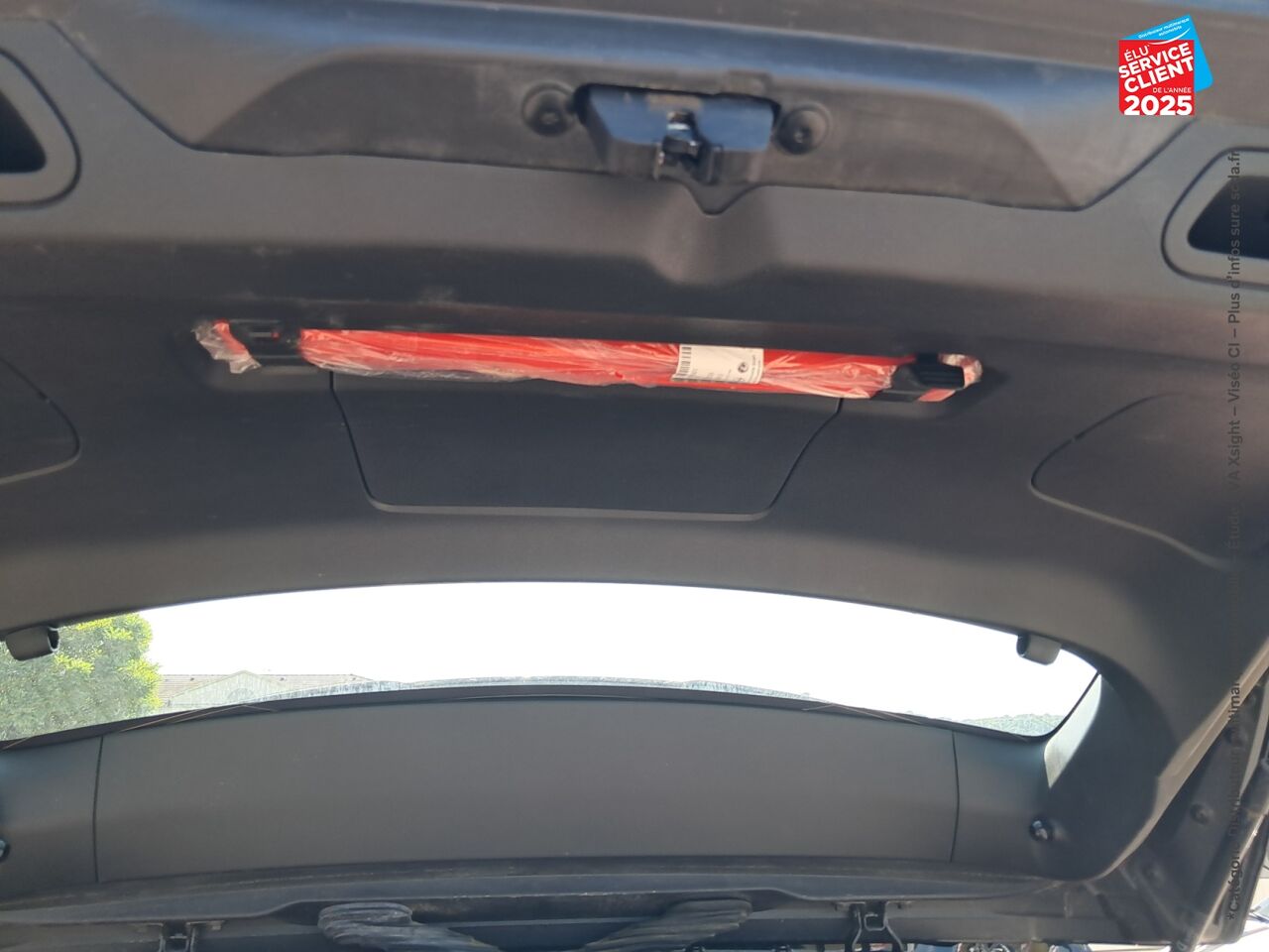 Véhicule d'occasion OPEL GRANDLAND X HYBRID 225CH ELEGANCE BUSINESS chez Toyota Thionville