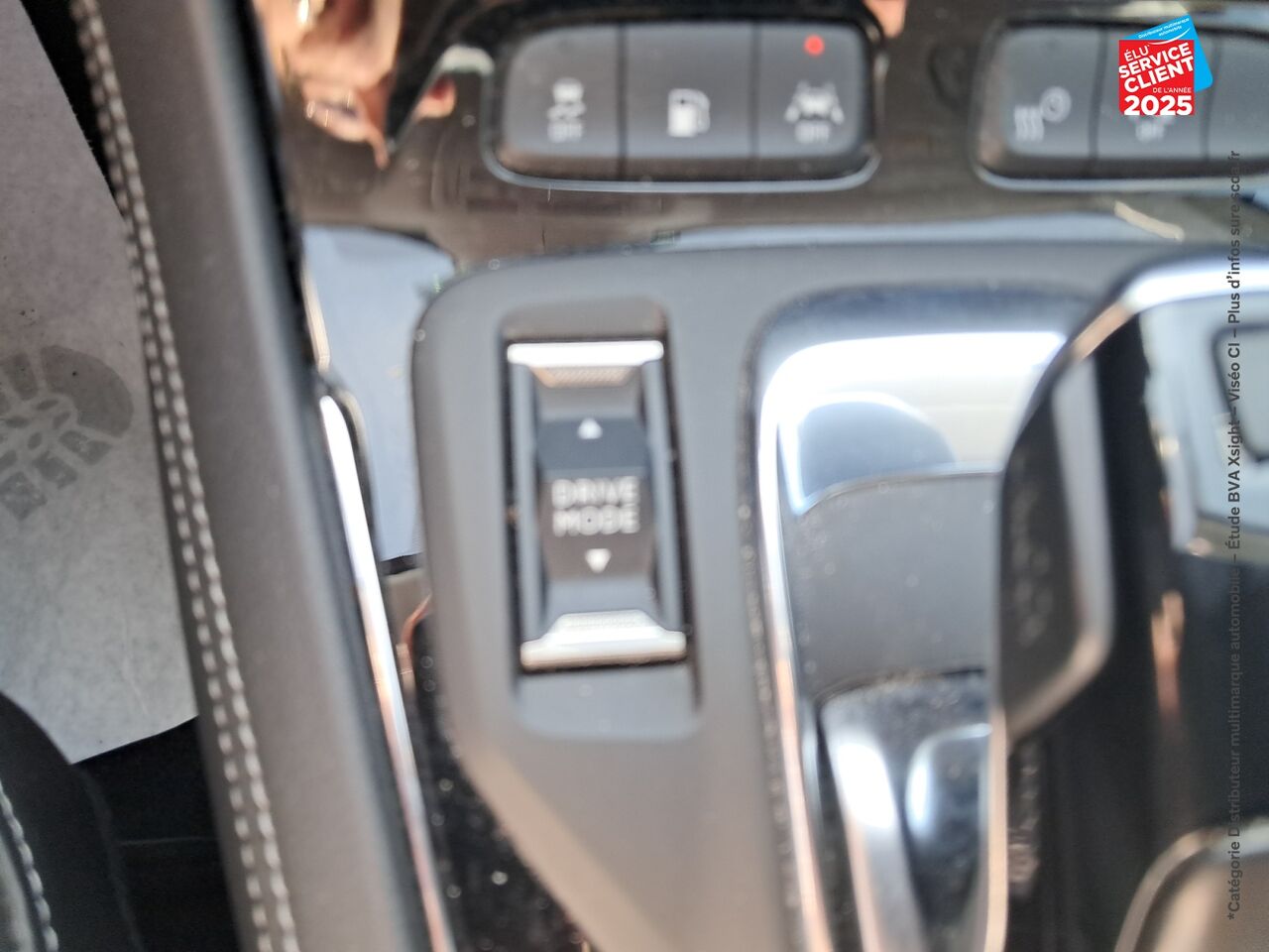 Véhicule d'occasion OPEL GRANDLAND X HYBRID 225CH ELEGANCE BUSINESS chez Toyota Thionville