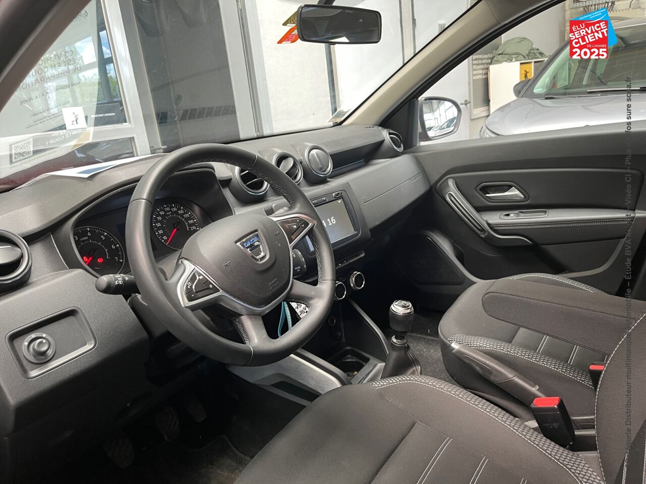Véhicule d'occasion DACIA DUSTER 1.5 BLUE DCI 115CH PRESTIGE 4X2 E6U chez Nissan Dijon