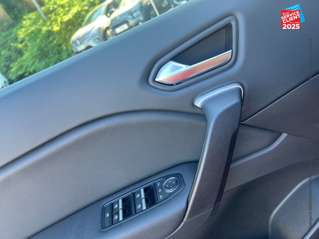 Véhicule d'occasion RENAULT CAPTUR 1.3 TCE 140CH FAP INTENS EDC -21 chez Dacia Mulhouse