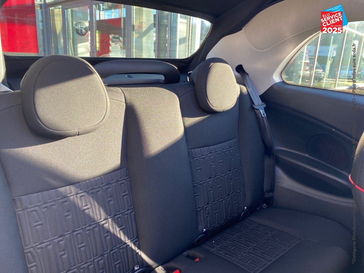 Véhicule d'occasion FIAT 500C E 95CH RED STEP1 chez Dacia Belfort