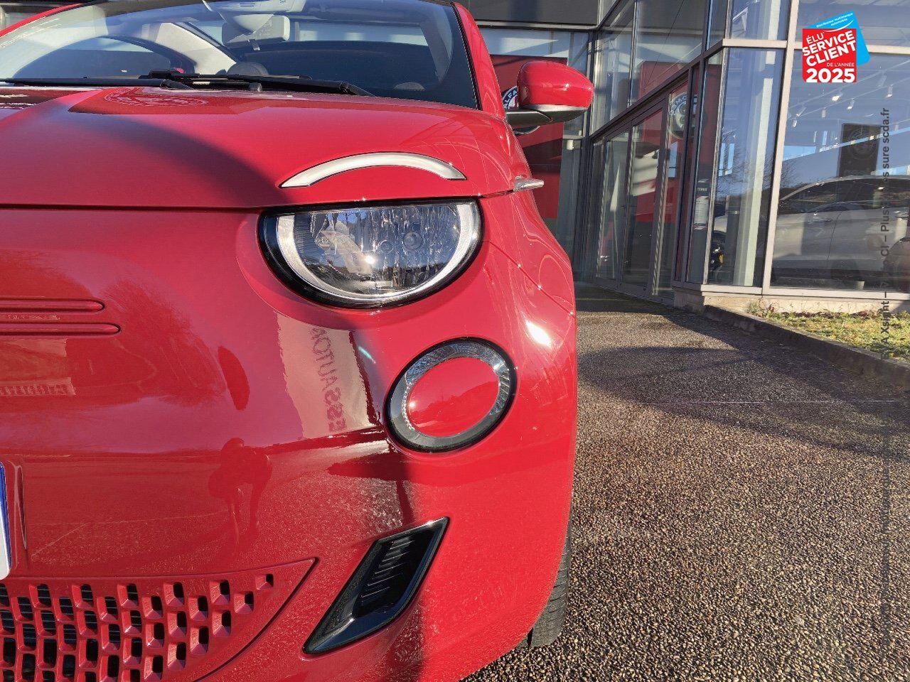 Véhicule d'occasion FIAT 500C E 95CH RED STEP1 chez Dacia Belfort