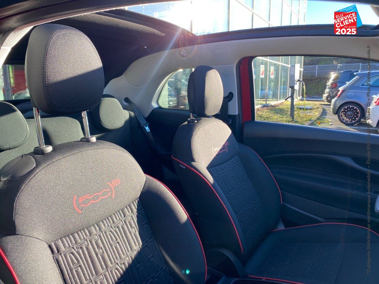 Véhicule d'occasion FIAT 500C E 95CH RED STEP1 chez Dacia Belfort