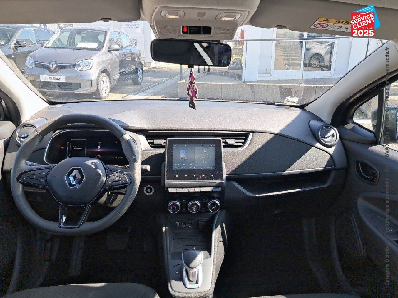 Véhicule d'occasion RENAULT ZOE E-TECH LIFE CHARGE NORMALE R110 ACHAT INTEGRAL - 21 chez Renault Sélestat