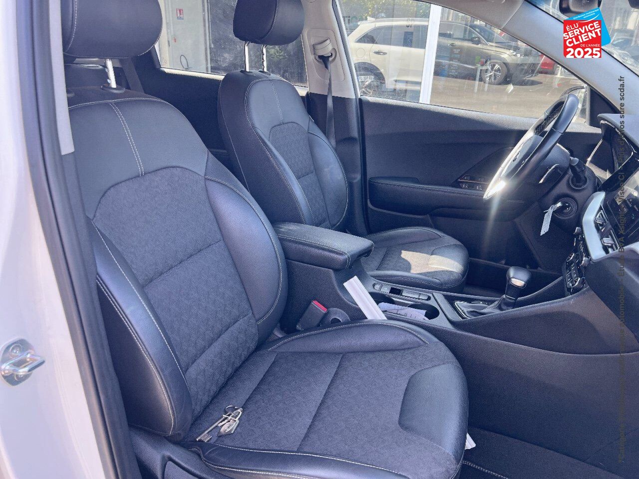 Véhicule d'occasion KIA NIRO 1.6 GDI 105CH ISG + ELECTRIQUE 43.5CH ACTIVE BUSINESS DCT6 GPS CAMERA CARPLAY chez Hyundai Epernay
