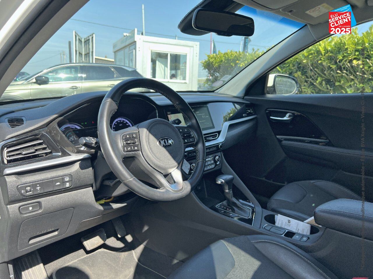 Véhicule d'occasion KIA NIRO 1.6 GDI 105CH ISG + ELECTRIQUE 43.5CH ACTIVE BUSINESS DCT6 GPS CAMERA CARPLAY chez Hyundai Epernay
