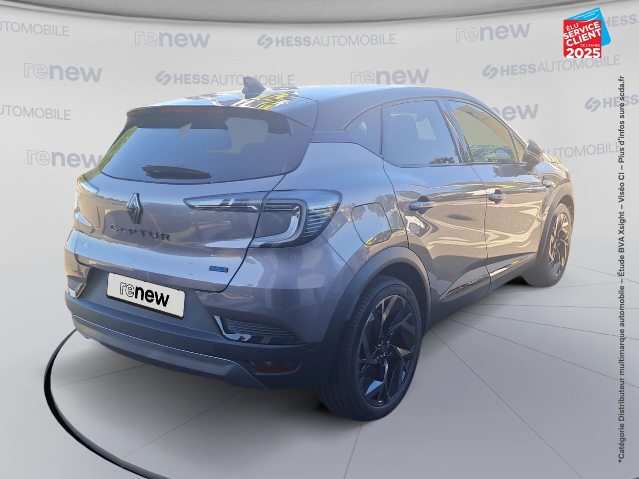 Véhicule d'occasion RENAULT CAPTUR 1.6 E-TECH FULL HYBRID 145CH ESPRIT ALPINE chez Toyota Verdun