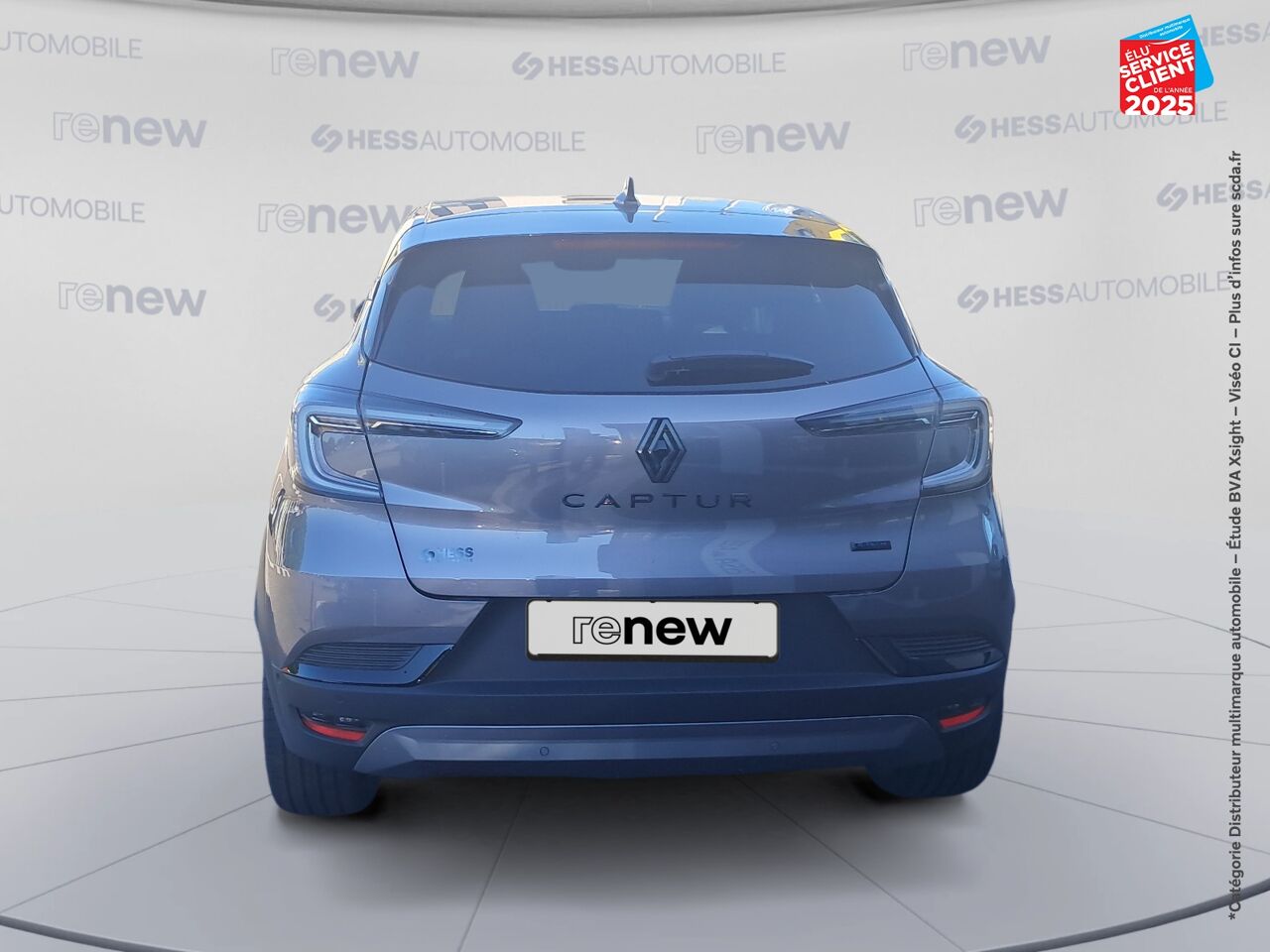 Véhicule d'occasion RENAULT CAPTUR 1.6 E-TECH FULL HYBRID 145CH ESPRIT ALPINE chez Toyota Verdun