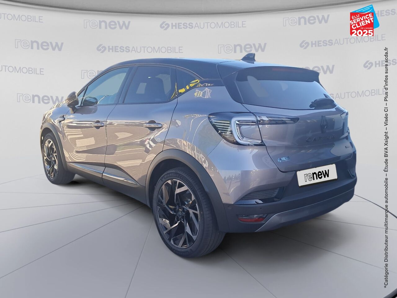 Véhicule d'occasion RENAULT CAPTUR 1.6 E-TECH FULL HYBRID 145CH ESPRIT ALPINE chez Toyota Verdun