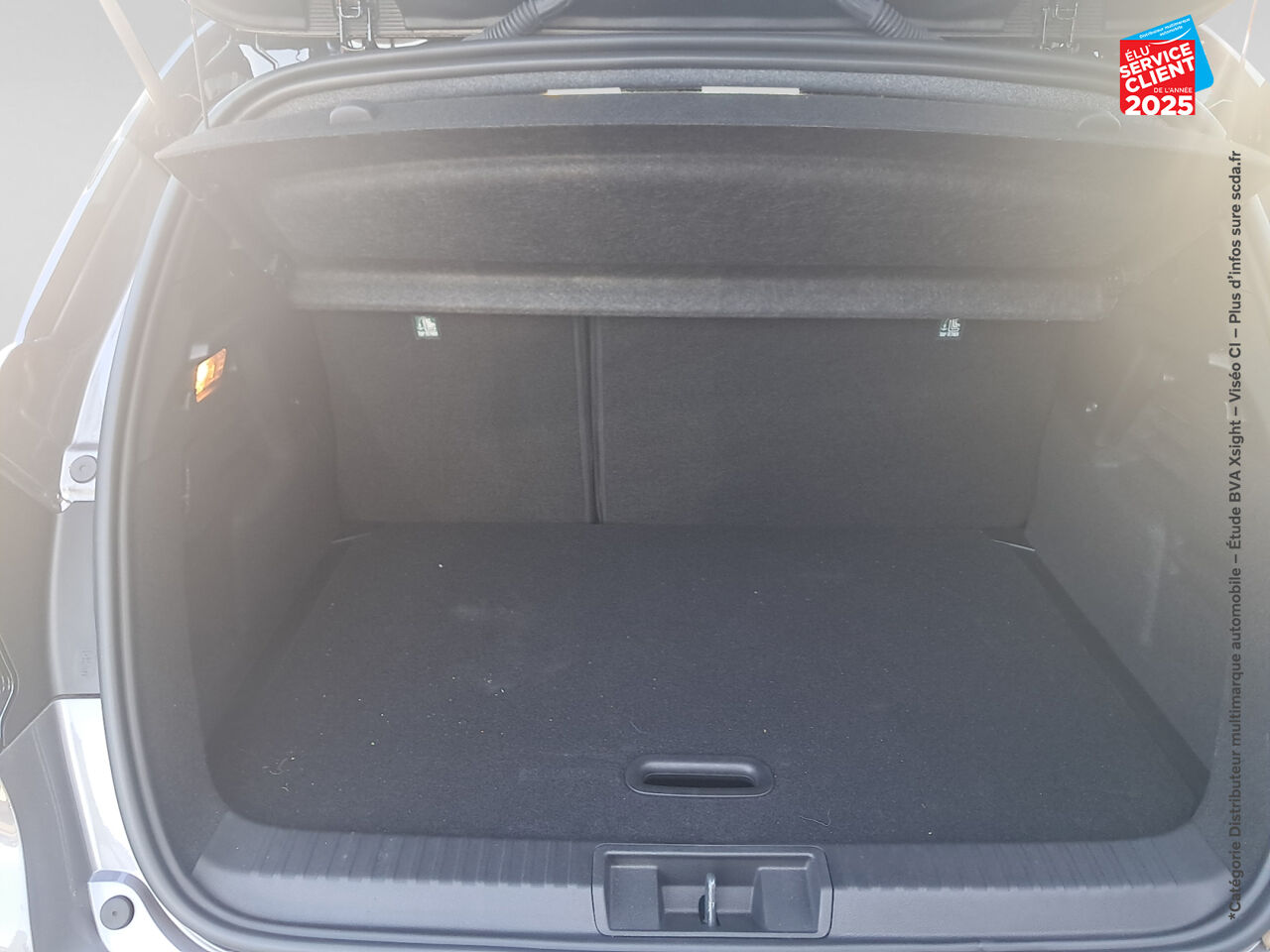 Véhicule d'occasion RENAULT CAPTUR 1.6 E-TECH FULL HYBRID 145CH ESPRIT ALPINE chez Toyota Verdun