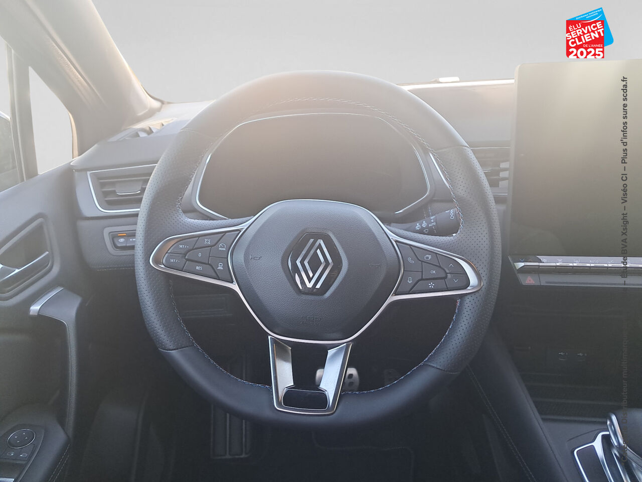 Véhicule d'occasion RENAULT CAPTUR 1.6 E-TECH FULL HYBRID 145CH ESPRIT ALPINE chez Toyota Verdun