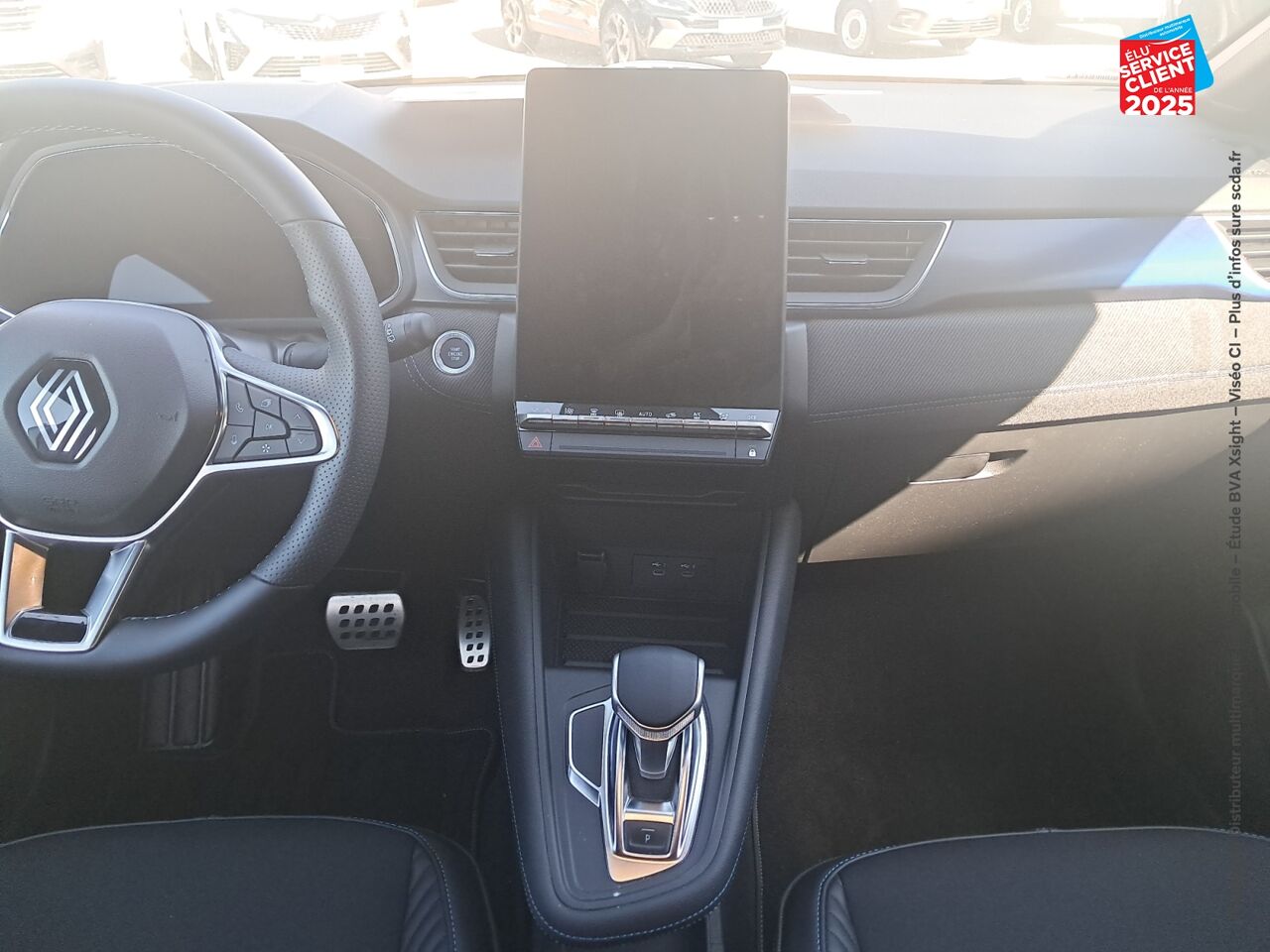 Véhicule d'occasion RENAULT CAPTUR 1.6 E-TECH FULL HYBRID 145CH ESPRIT ALPINE chez Toyota Verdun