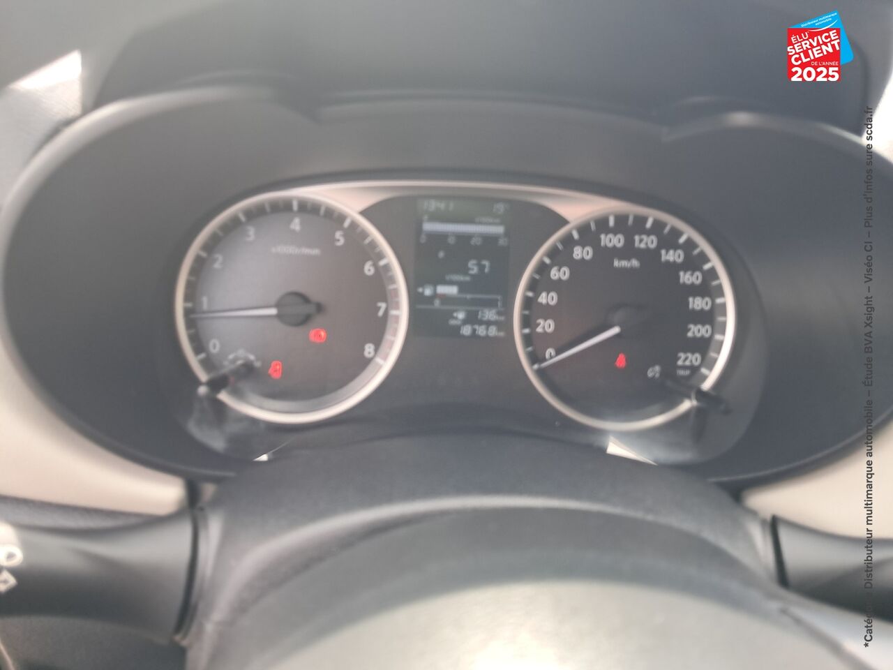 Véhicule d'occasion NISSAN MICRA 1.0 IG-T 92CH VISIA PACK 2021 chez Toyota Thionville