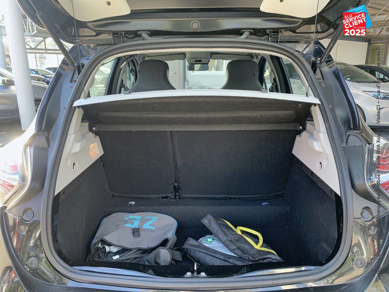 Véhicule d'occasion RENAULT ZOE ZEN CHARGE NORMALE R110 ACHAT INTEGRAL - 20 chez Toyota Bar le Duc
