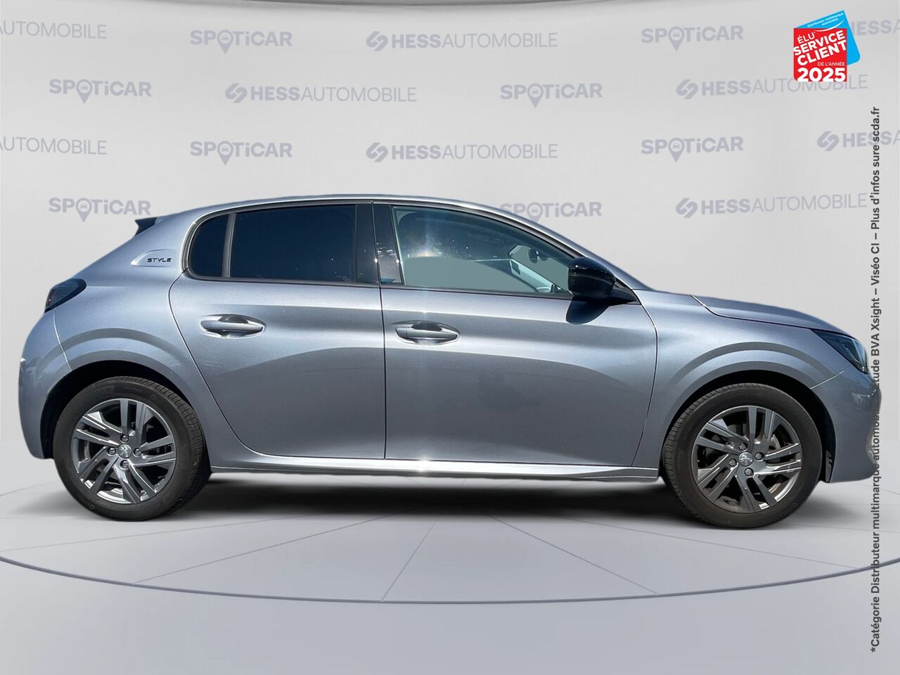 Véhicule d'occasion PEUGEOT 208 1.2 PURETECH 100CH S/S STYLE GPS chez Renault Saint-Louis