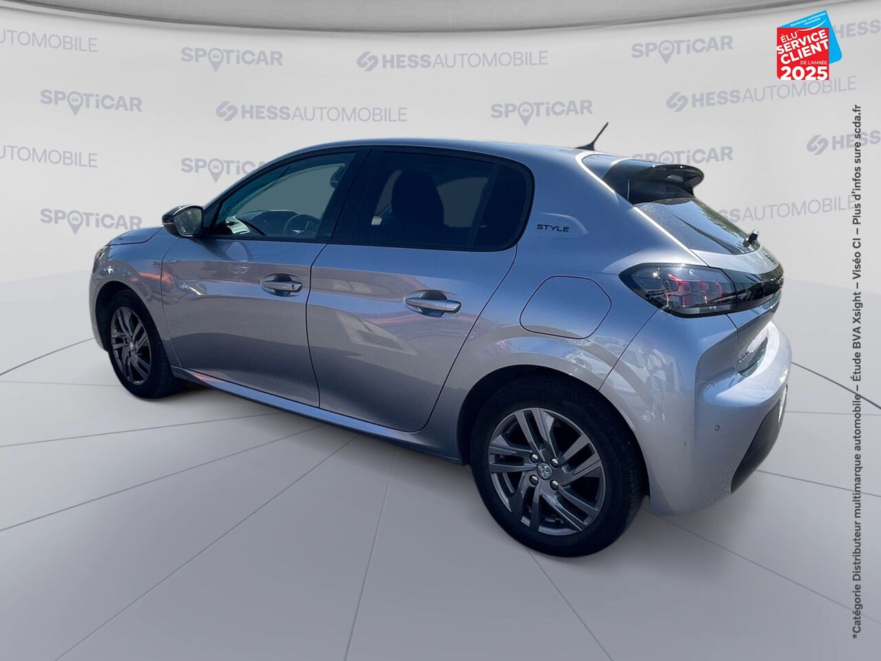 Véhicule d'occasion PEUGEOT 208 1.2 PURETECH 100CH S/S STYLE GPS chez Renault Saint-Louis