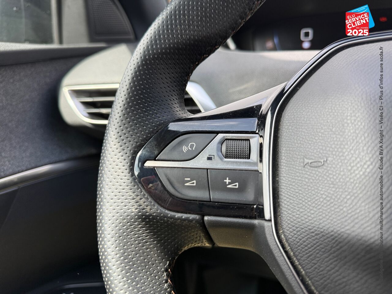 Véhicule d'occasion PEUGEOT 3008 1.5 BLUEHDI 130CH E6.C GT LINE SS 6CV GPS CAMERA CARPLAY chez Renault Saint-Louis