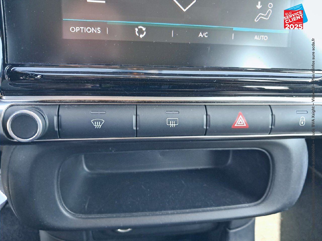 Véhicule d'occasion CITROEN C3 1.2 PURETECH 83CH S/S SHINE CAMERA GPS chez Fiat Besançon