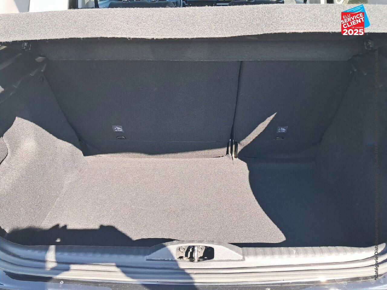 Véhicule d'occasion CITROEN C3 1.2 PURETECH 83CH S/S SHINE CAMERA GPS chez Fiat Besançon