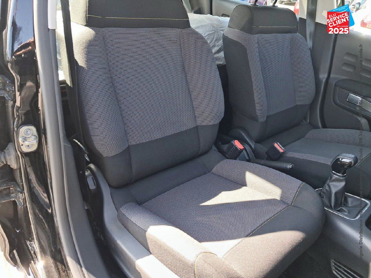 Véhicule d'occasion CITROEN C3 1.2 PURETECH 83CH S/S SHINE CAMERA GPS chez Fiat Besançon