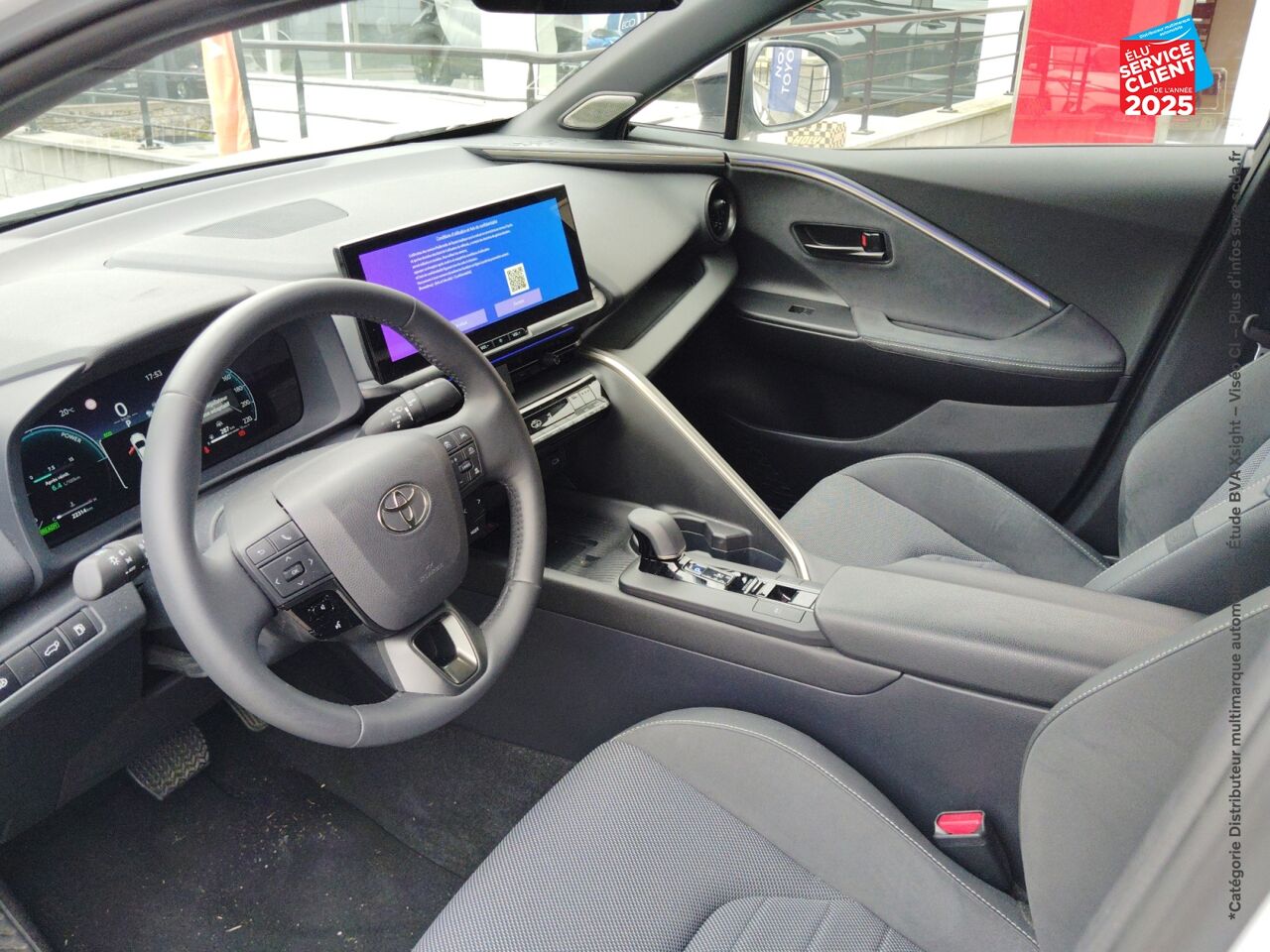 Véhicule d'occasion TOYOTA C-HR 2.0 200CH COLLECTION PREMIERE NG23 chez Toyota Sarreguemines