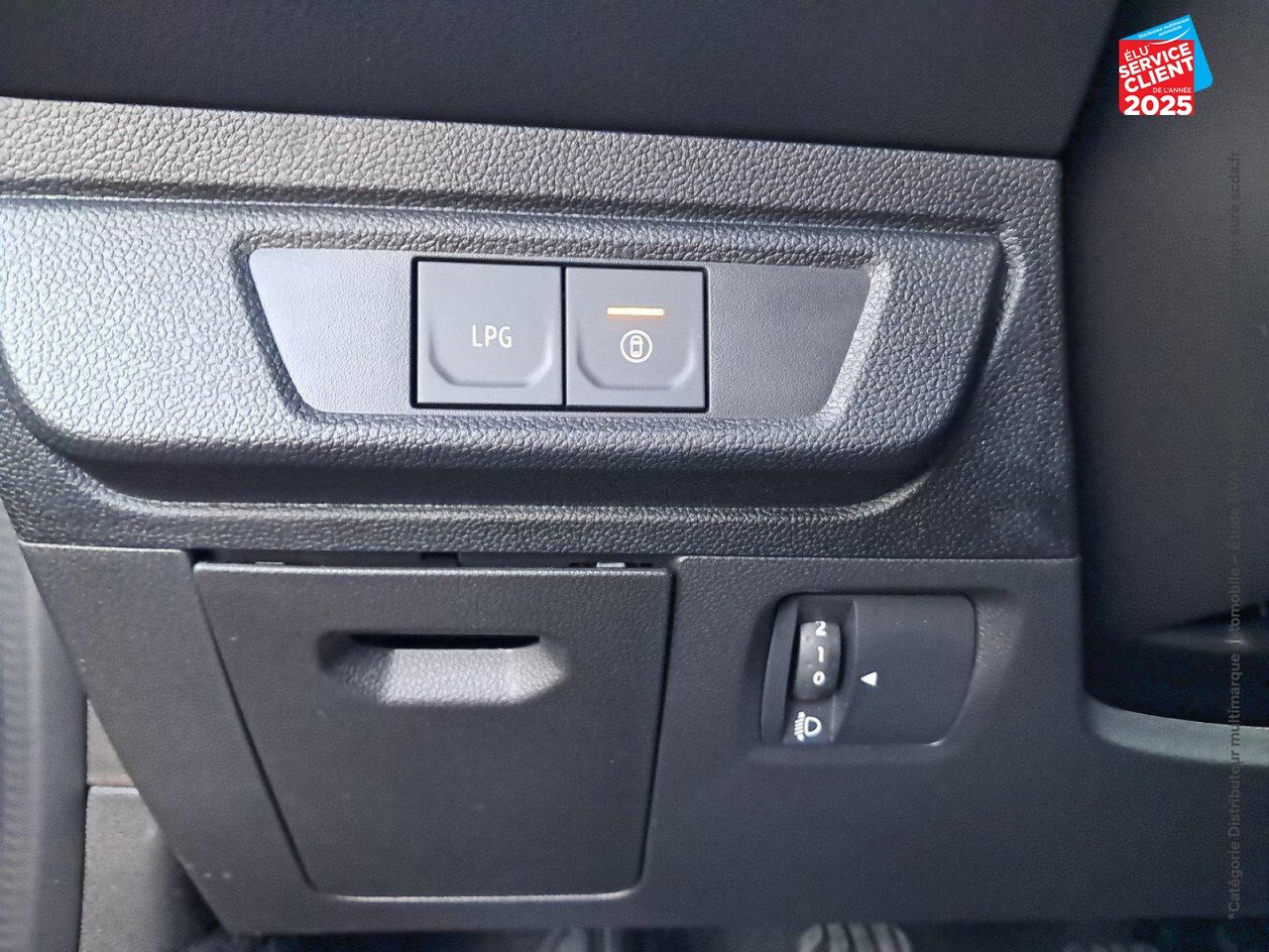 Véhicule d'occasion DACIA SANDERO 1.0 ECO-G 100CH STEPWAY EXTREME + -24 GPS CAMERA RADAR AR AV chez Hyundai Chalons