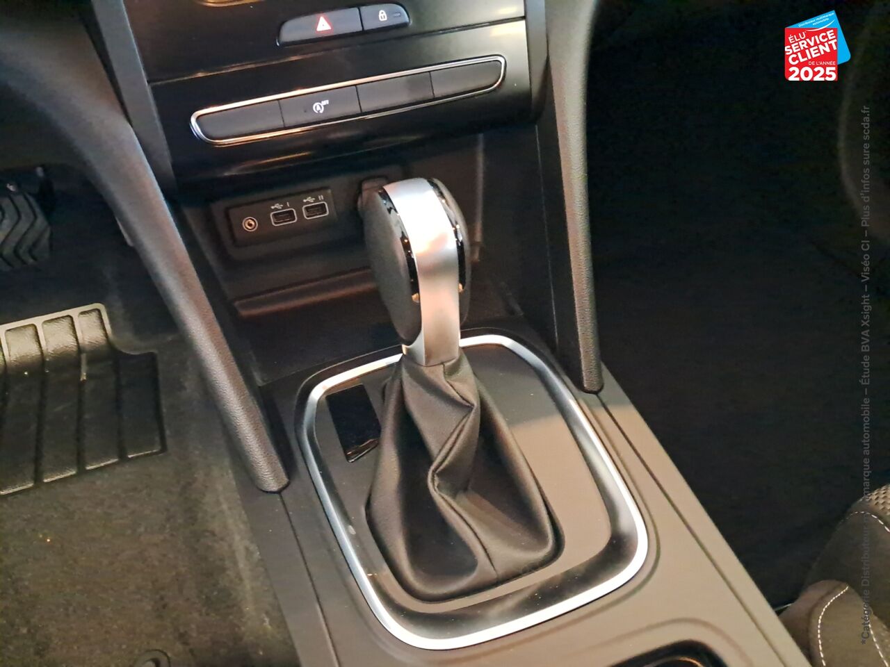 Véhicule d'occasion RENAULT MEGANE ESTATE 1.3 TCE 140CH EVOLUTION EDC -23 chez Opel Verdun
