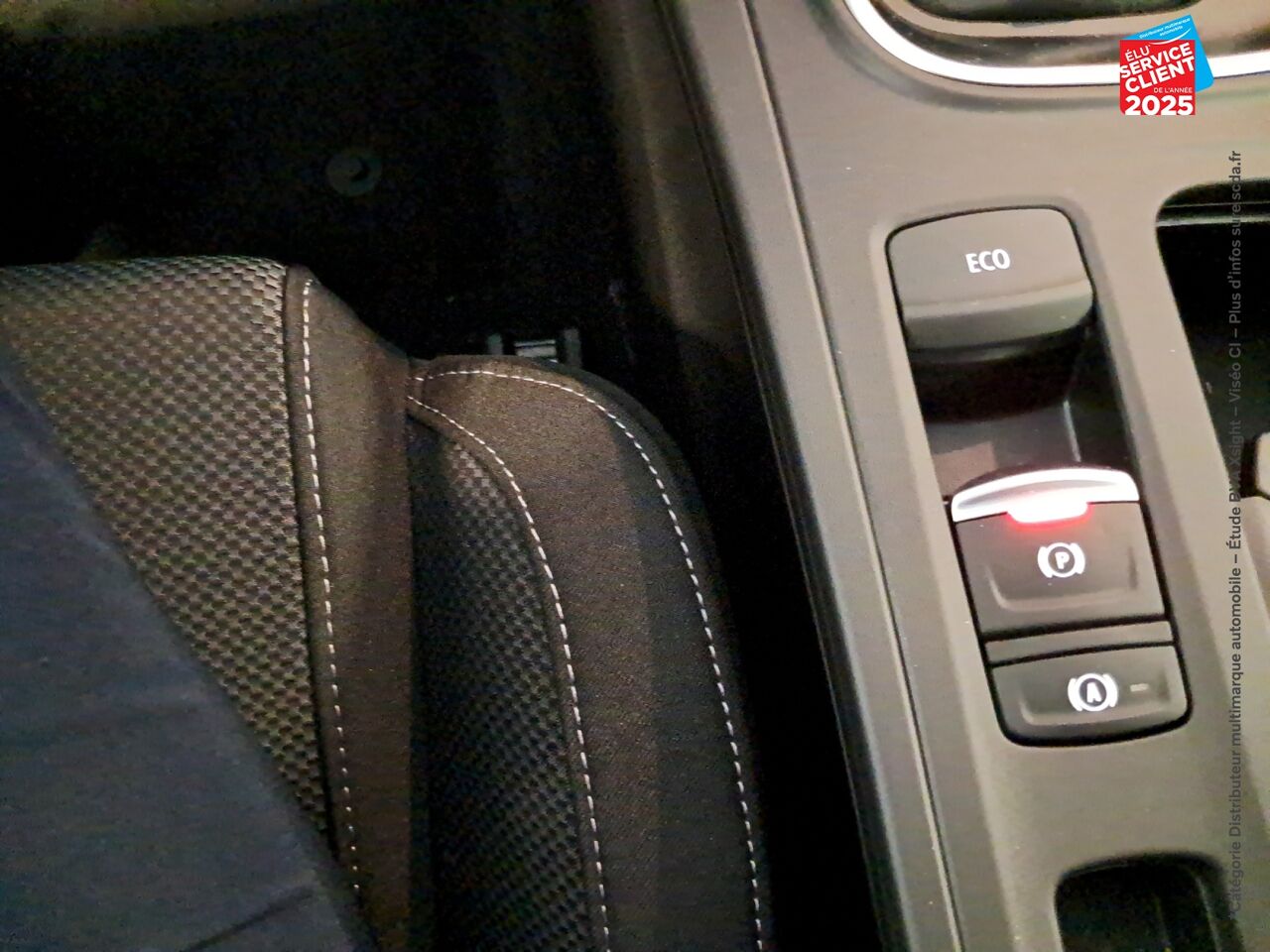 Véhicule d'occasion RENAULT MEGANE ESTATE 1.3 TCE 140CH EVOLUTION EDC -23 chez Opel Verdun