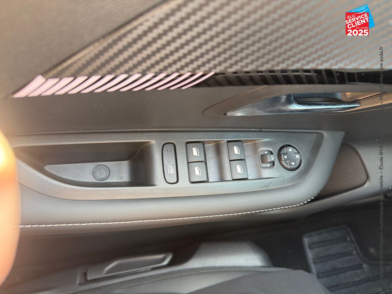 Véhicule d'occasion PEUGEOT 208 1.2 100CH SS STYLE chez Opel Saint-Dizier