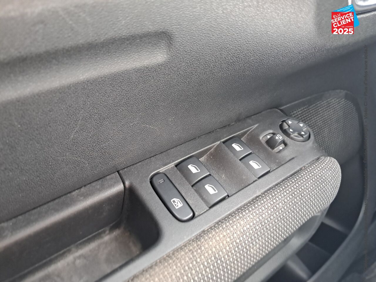 Véhicule d'occasion CITROEN C3 AIRCROSS PURETECH 110CH SS FEEL EAT6 chez Opel Bar le Duc