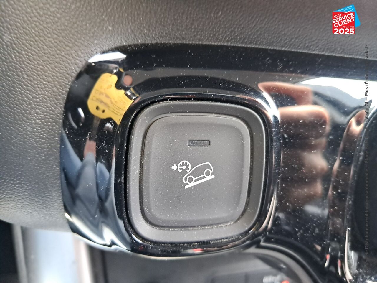 Véhicule d'occasion CITROEN C3 AIRCROSS PURETECH 110CH SS FEEL EAT6 chez Opel Bar le Duc