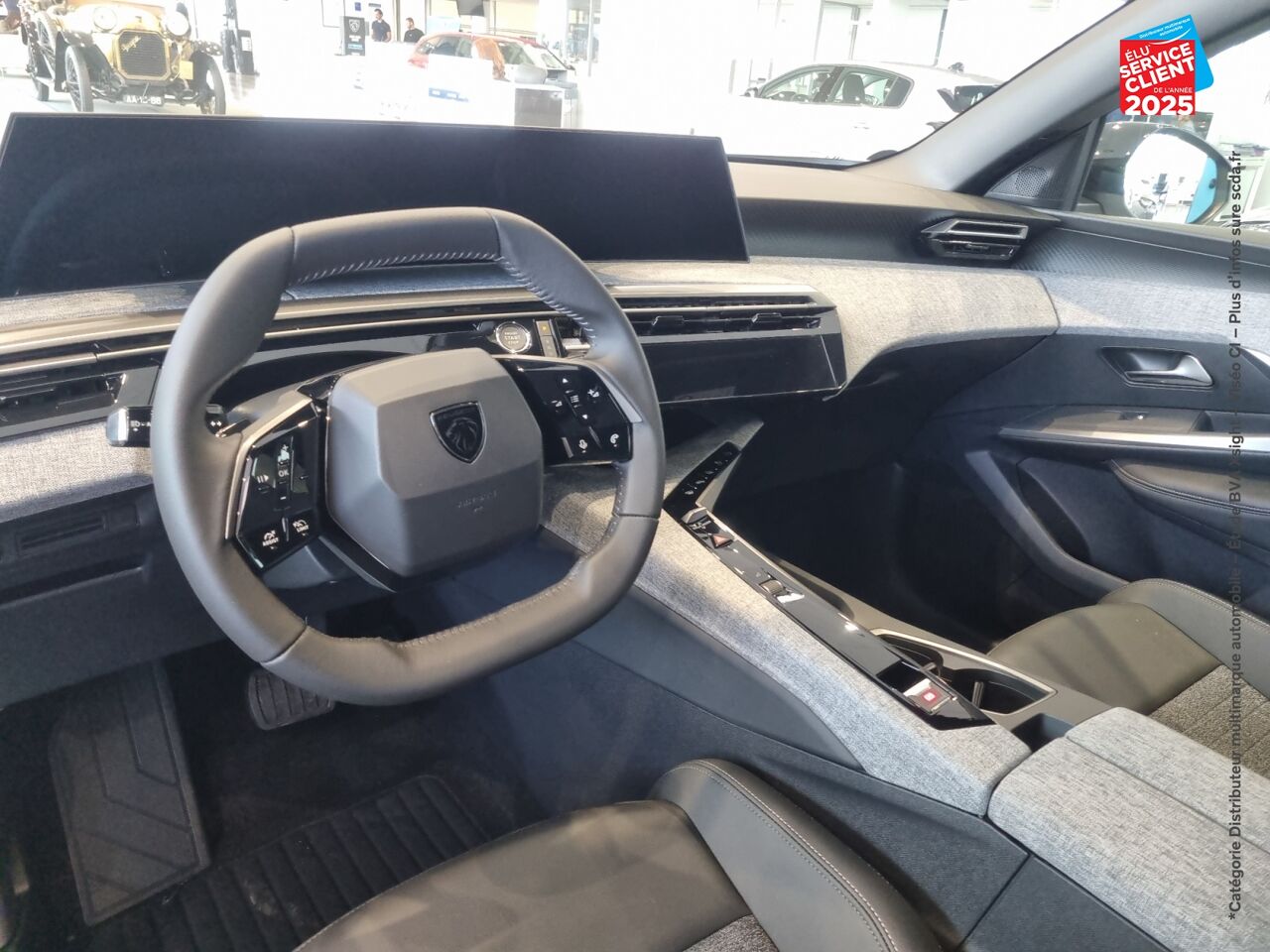 Véhicule d'occasion PEUGEOT 3008 1.2 HYBRID 145CH GT E-DCS6 chez Renault Colmar