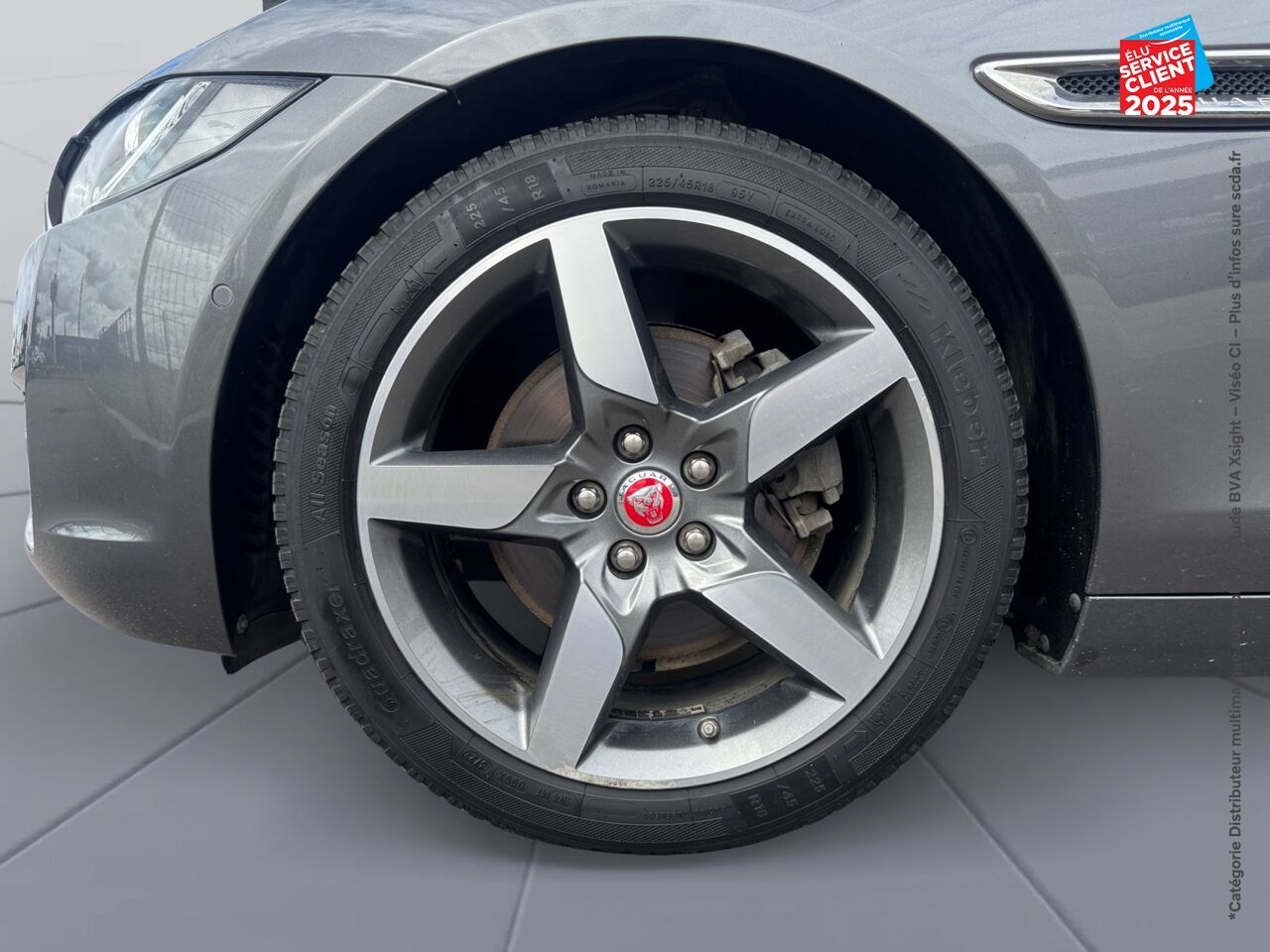 Véhicule d'occasion JAGUAR XE 2.0D 180CH PRESTIGE BVA8 chez Toyota Thionville