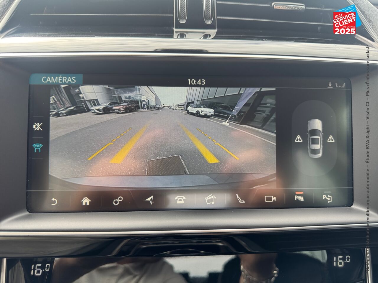 Véhicule d'occasion JAGUAR XE 2.0D 180CH PRESTIGE BVA8 chez Toyota Thionville